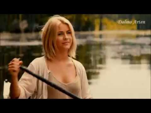 Youtube: Sound of Silence - Dana Winner, Simon and Garfunkel