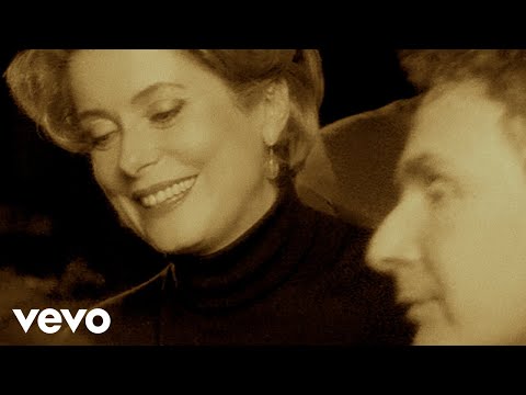 Youtube: Malcolm McLaren, Catherine Deneuve - Paris Paris