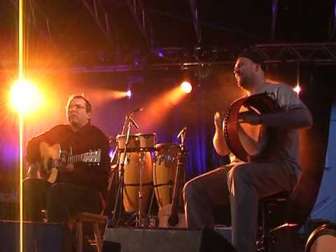 Youtube: Cara: "The King and the Fair Maid" - live at Bonfeld Folk im Schlosshof 2008