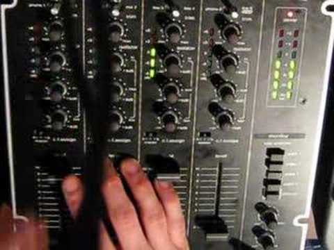 :) Youtube: minimal techno mix with a touch of deep/dub <i class=