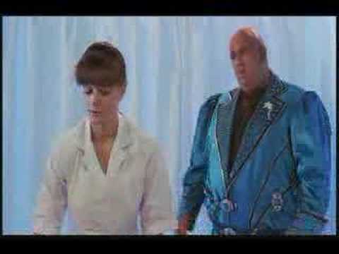 Youtube: Harry Crumb <i class=