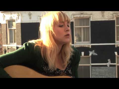 Youtube: Wye Oak - Civilian (Live)