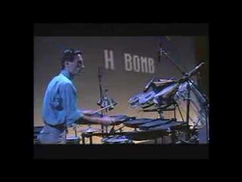 Youtube: LAURIE ANDERSON - LANGUAGE IS A VIRUS