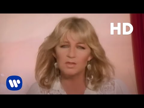 Youtube: Fleetwood Mac - Hold Me (Official Music Video)