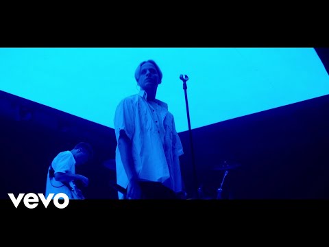 Youtube: Scarlet Pleasure - What A Life