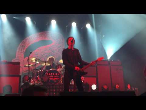 Youtube: Catfish and the Bottemen - Oxygen (B'mouth, 06/11/16)