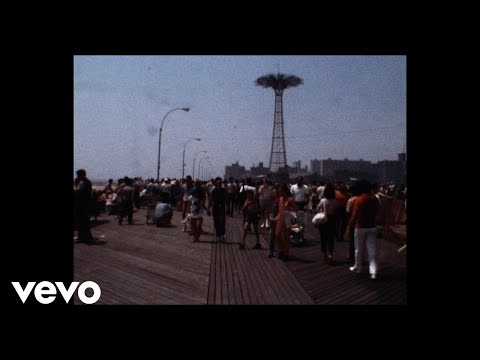 Youtube: Vampire Weekend - Ice Cream Piano (Official Visualizer)