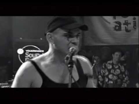 Youtube: The Bates - Like A Hurricane - Live - Overdrive