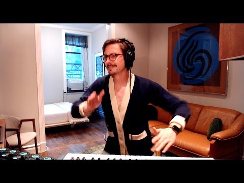 Youtube: HOW TO SHAKE AN ASS IN UNDER 2 MINUTES