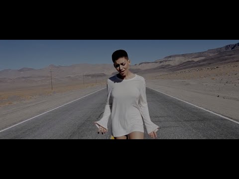 Youtube: FRIDA GOLD - 6 Billionen (OFFICIAL LYRIC VIDEO)
