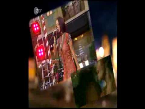 Youtube: Alizée - Moi Lolita