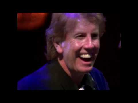 Youtube: Crosby, Stills & Nash - "Wooden Ships" | 1997 Induction