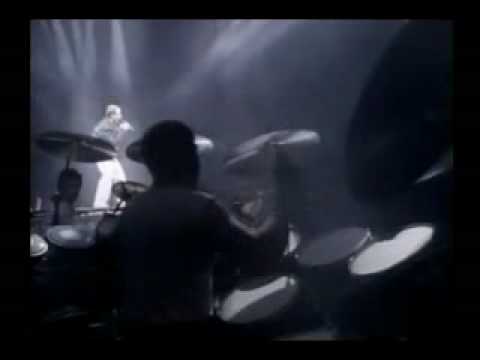 Youtube: Genesis-In The Cage ( Mama Tour)