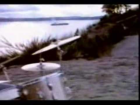 Youtube: Temple of the Dog- Hungerstrike