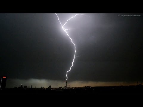 Youtube: Schweres Unwetter - Sturm über Düsseldorf Pfingstmontag 2014 h264 - Heavy Thunderstorm
