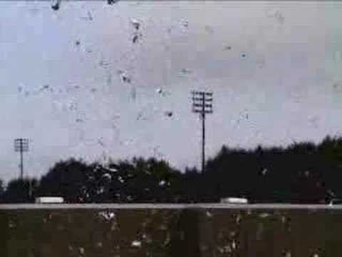 Youtube: Huge Hydrogen & Oxygen Balloon Explosion