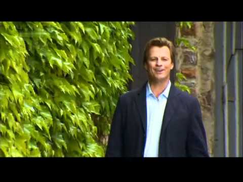 Youtube: Johannes Kalpers - Hab oft im Kreise der Lieben 2011