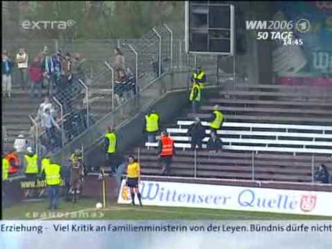 Youtube: Zu Gast bei Feinden - Rassismus in deutschen Fußballstadien
