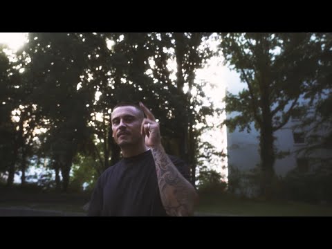 Youtube: Disarstar x Jugglerz - All Black (Visualizer)