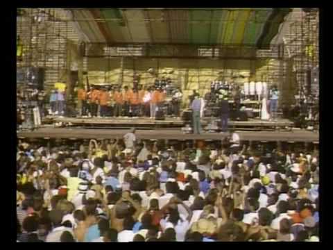 Youtube: Paul Simon: Diamonds on the soles of her shoes /zimbabwe