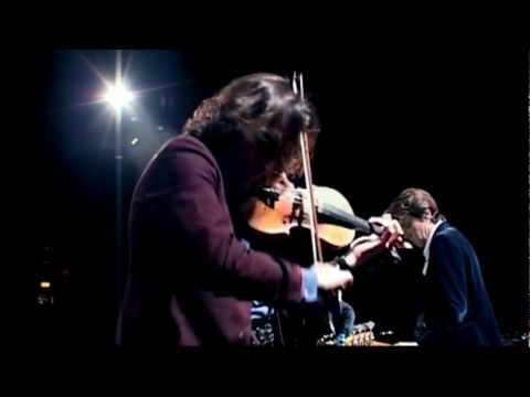 Youtube: Nick Cave and the Bad Seeds - Wonderful Life