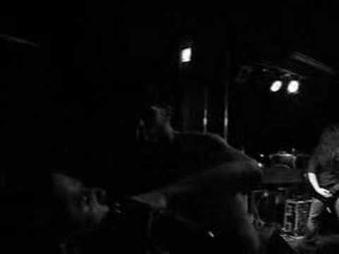 Youtube: Shining - Langtar Bort Fran Mitt Hjarta live in Milan