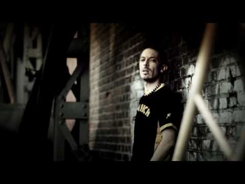 Youtube: HmK feat. Schlawiner, Kurios, Tron, M.O., Danimaa & Sweno -  Überfluss