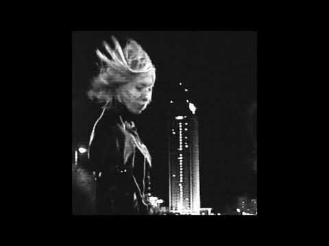 Youtube: Ellen Allien - Mind Journey (Skudge Remix) [BPC32]