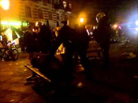 Youtube: Feuerwehr und Polizeieinsatz nach dem Schanzenfest