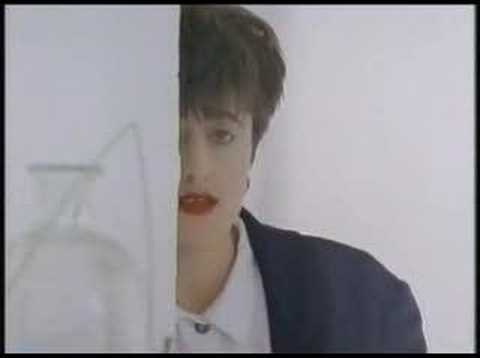 Youtube: Everything but the girl - I don't want to talk about it