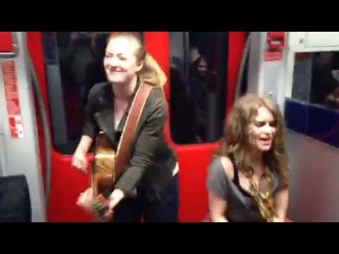 Youtube: KIDDO KAT and Heidi Joubert feat. Ozzy Lino - Subway Jam Session (Frankfurt)