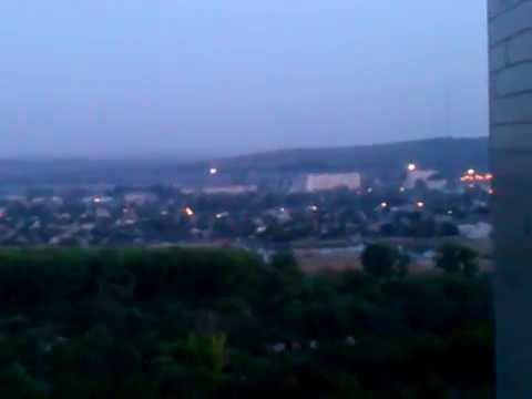 Youtube: Славянск.3-тий миномётный обстрел за день. 12.05.2014.Вечер 20:15