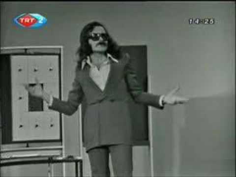 Youtube: Cem Karaca - Namus Belası [www.turkcerock.net]