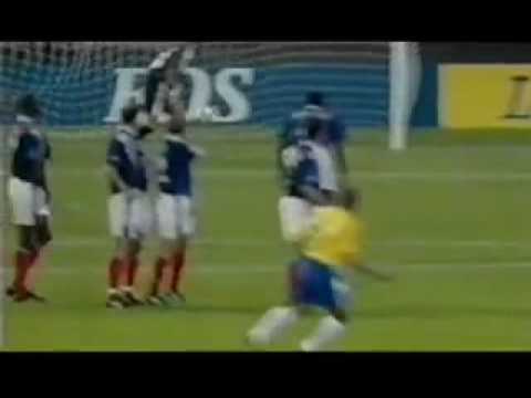 Youtube: Hammer Freistoss Tor von Roberto Carlos