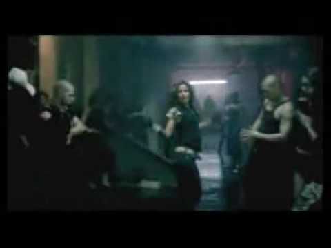 Youtube: Nelly Furtado-ManEater
