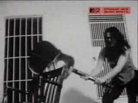 Youtube: The breeders-Divine hammer