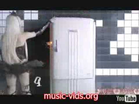 Youtube: Kerli - Walking On Air