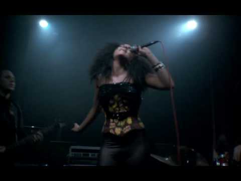 Youtube: The Qemists feat Jenna G - On The Run (Single Released 24th March)