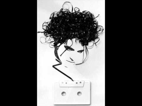 Youtube: the Cure - Boys don't cry (ska cover)