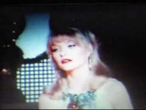 Youtube: Michelle Pfeiffer (Love Will) Turn Back The Hands Of Time