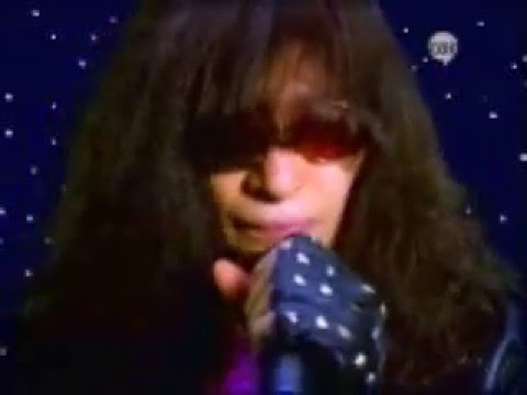 Youtube: Ramones - I don´t want to grow up