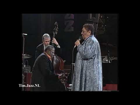 Youtube: Carmen McRae and Oscar Peterson - Sometimes I'm Happy