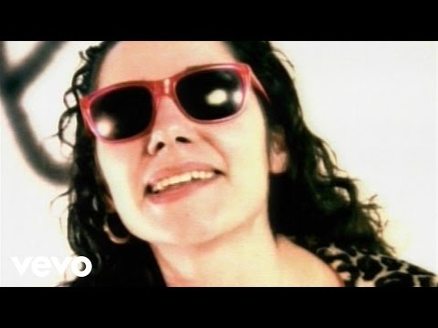 Youtube: PJ Harvey - 50 Ft Queenie