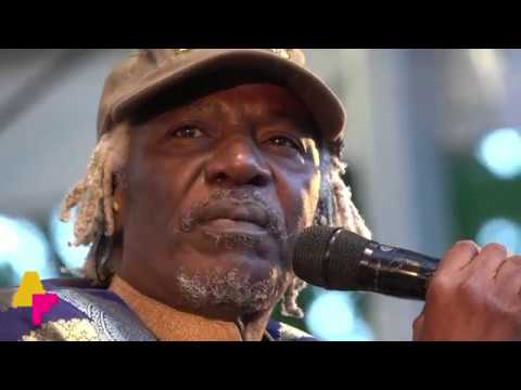 Youtube: Alpha Blondy & The Solar System  -Jerusalem - LIVE at Afrikafestival Hertme 2018