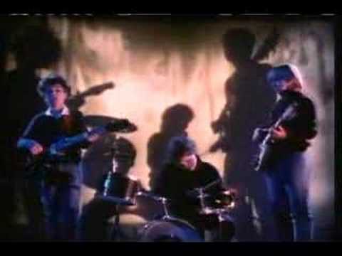Youtube: The Cure "Boys Don't Cry"