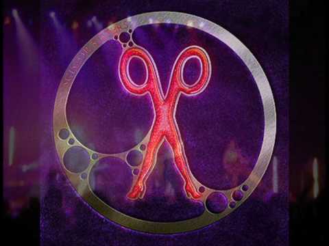 Youtube: Scissor Sisters Lights