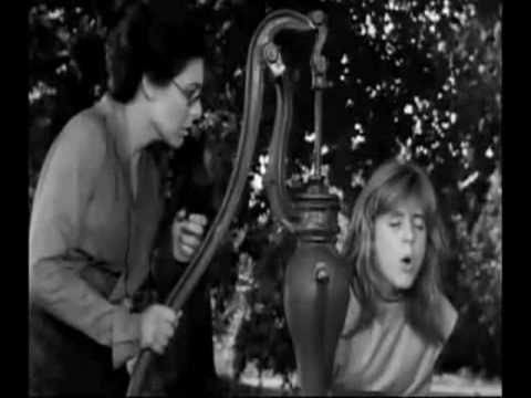 Youtube: Helen Keller - Water Scene from "The Miracle Worker".