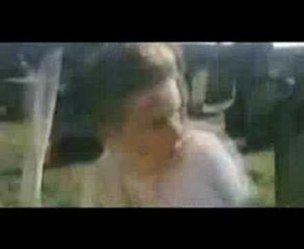 Youtube: Simply Red - Holding back the years