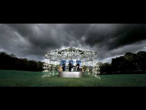 Youtube: Oasis - Go Let It Out (Official Video)