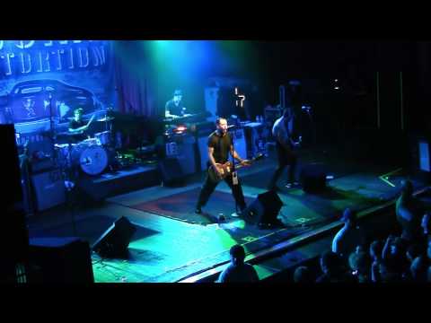Youtube: Social Distortion - Alone and Forsaken (Hank Williams Cover) - Sokol Auditorium, 9.28.2009